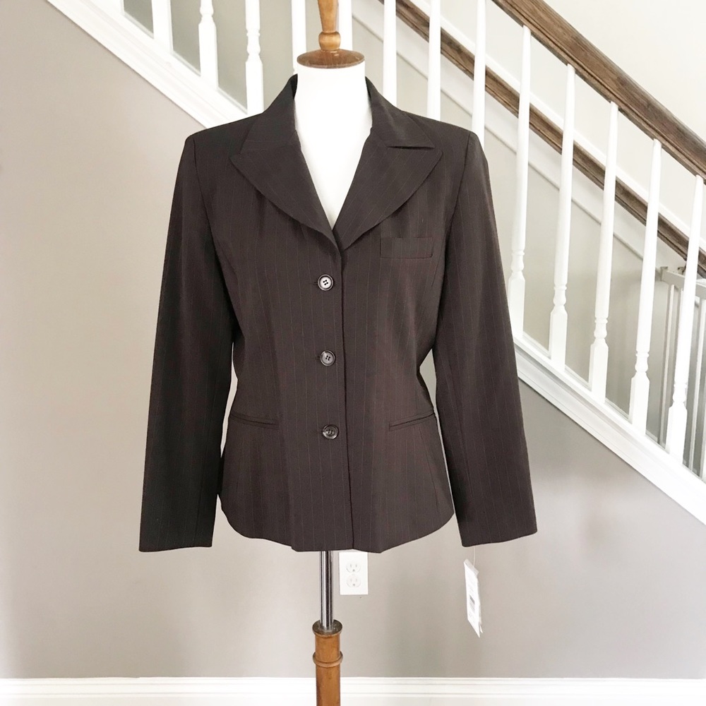 Brand New! Harve Benard Suit Jacket